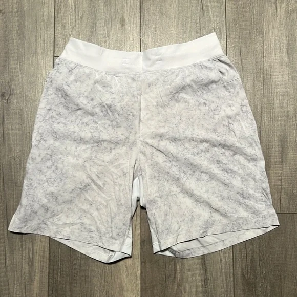 Lululemon Shorts - Picture 1 of 7